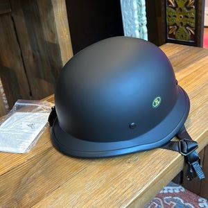 Motorcycle helmet